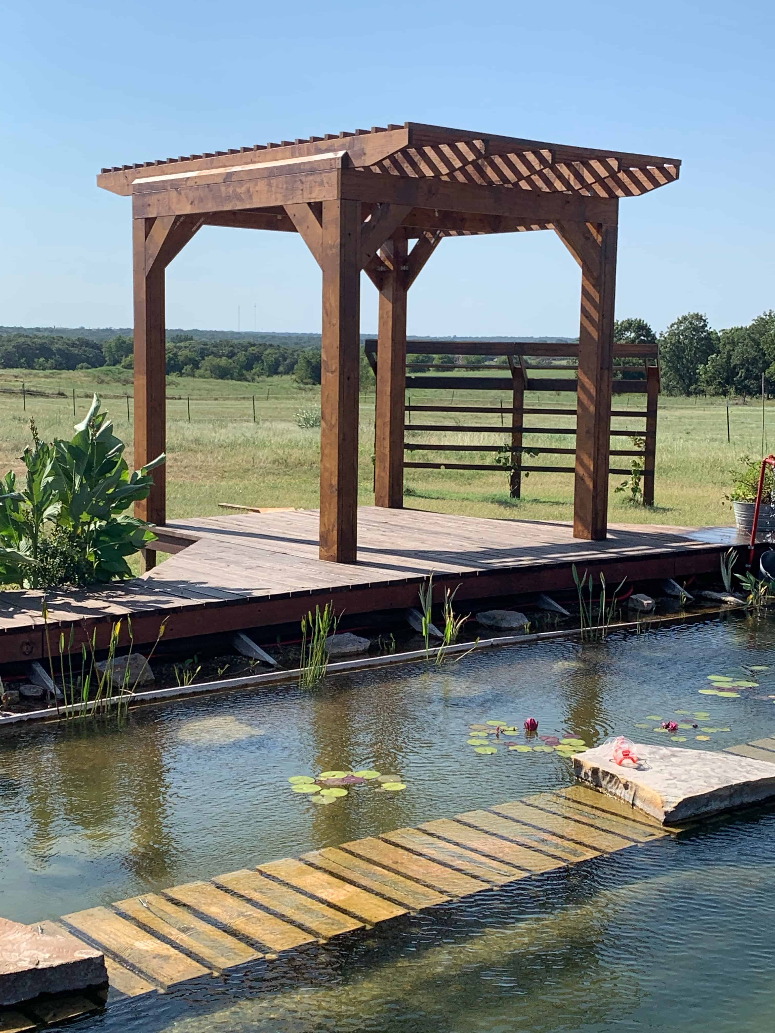 Expert How-to; Build a Beautiful Pergola DIY